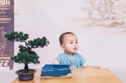 桐城八个月宝宝可以吃盐吗