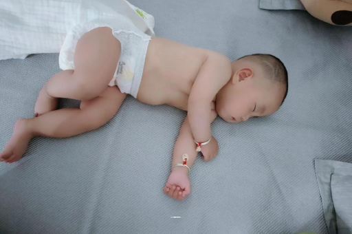 桐城宝宝发烧可以喝牛奶吗